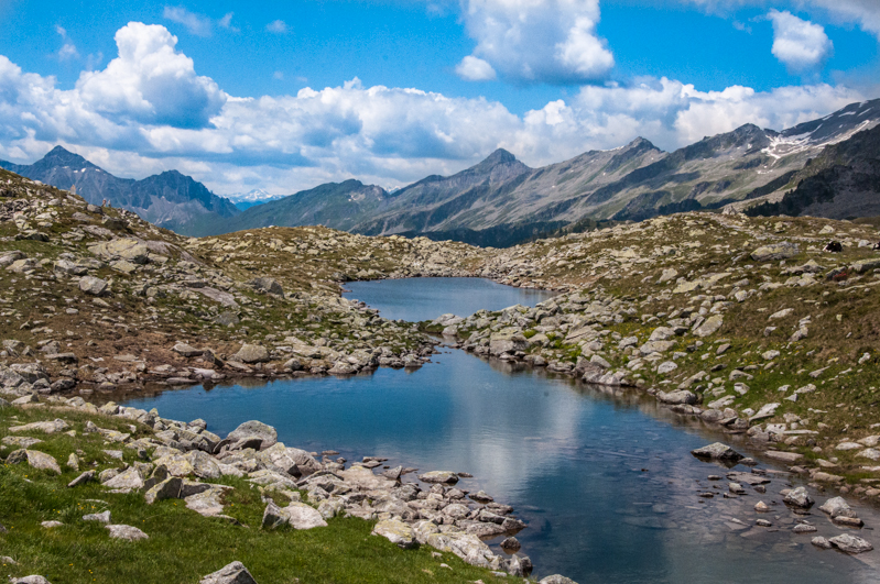 Jezioro Lago del Passo na granicy Austrii i Włoch