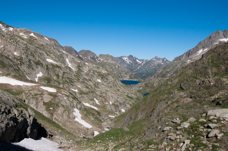Pohled zpátky na jezero Respomuso
