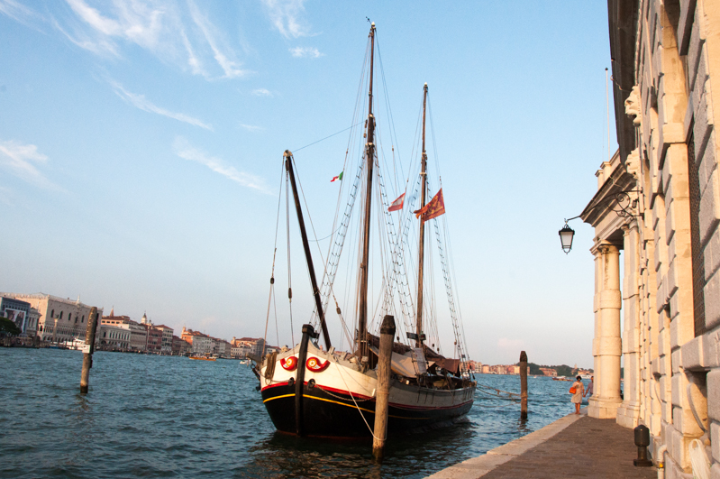 Přístav na ostrově Giudecca