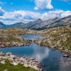 Jezero Lago del Passo na hranicích Rakouska...