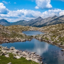 Jezioro Lago del Passo na granicy Austrii i...