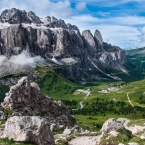 Závratně krásný pohled na Grödner Joch